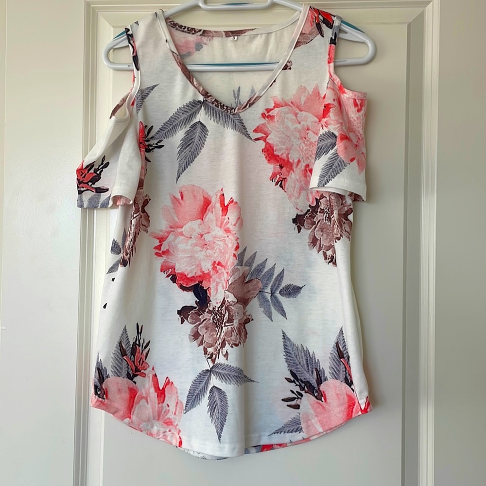 Off the Shoulder Floral Loose Top